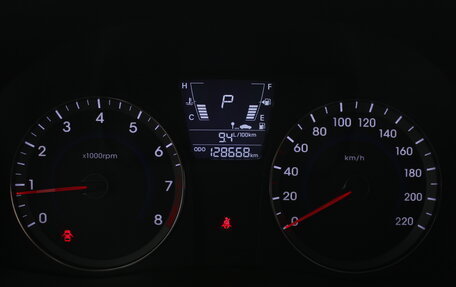 Hyundai Solaris II рестайлинг, 2013 год, 847 000 рублей, 17 фотография