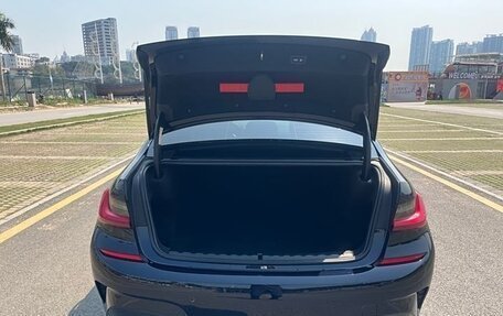 BMW 3 серия, 2022 год, 3 300 000 рублей, 13 фотография