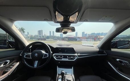 BMW 3 серия, 2022 год, 3 300 000 рублей, 22 фотография