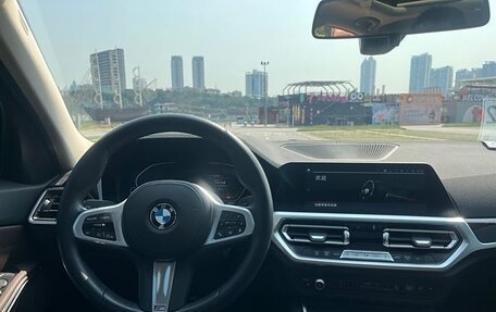 BMW 3 серия, 2022 год, 3 300 000 рублей, 24 фотография