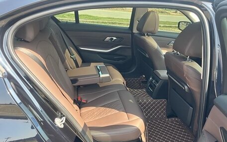 BMW 3 серия, 2022 год, 3 300 000 рублей, 28 фотография