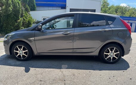 Hyundai Solaris II рестайлинг, 2015 год, 1 120 000 рублей, 7 фотография