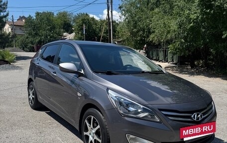 Hyundai Solaris II рестайлинг, 2015 год, 1 120 000 рублей, 2 фотография