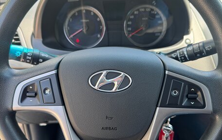 Hyundai Solaris II рестайлинг, 2015 год, 1 120 000 рублей, 14 фотография