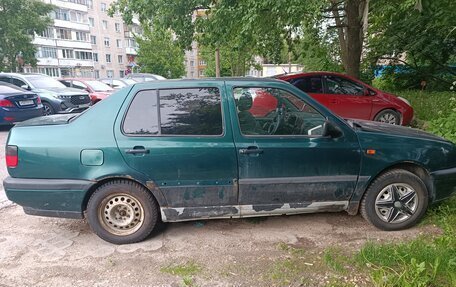 Volkswagen Vento, 1991 год, 80 000 рублей, 2 фотография