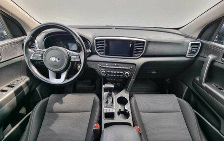 KIA Sportage IV рестайлинг, 2019 год, 1 900 000 рублей, 11 фотография