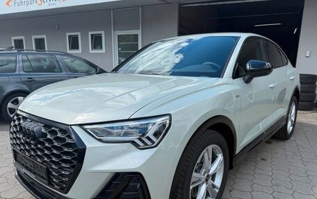 Audi Q3, 2023 год, 4 965 275 рублей, 2 фотография