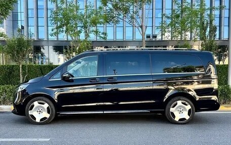 Mercedes-Benz V-Класс, 2024 год, 9 340 000 рублей, 5 фотография