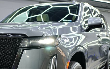 Cadillac Escalade V, 2021 год, 18 000 000 рублей, 12 фотография