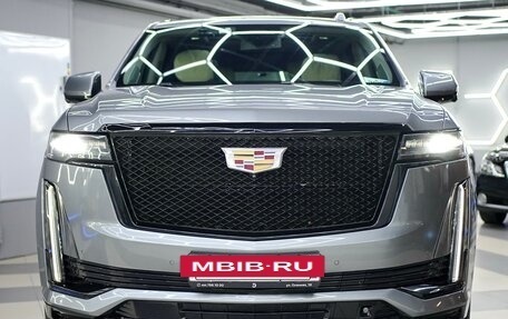 Cadillac Escalade V, 2021 год, 18 000 000 рублей, 13 фотография