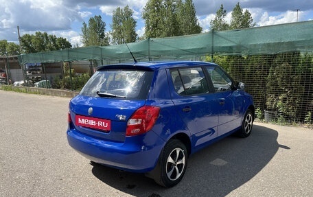 Skoda Fabia II, 2009 год, 395 000 рублей, 2 фотография
