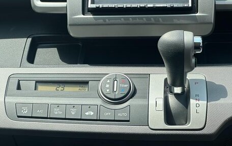 Honda Freed I, 2011 год, 800 000 рублей, 7 фотография