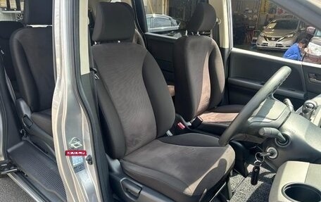 Honda Freed I, 2011 год, 800 000 рублей, 14 фотография