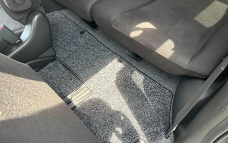 Honda Freed I, 2011 год, 800 000 рублей, 26 фотография