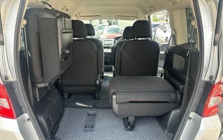 Honda Freed I, 2011 год, 800 000 рублей, 28 фотография