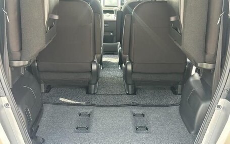 Honda Freed I, 2011 год, 800 000 рублей, 29 фотография