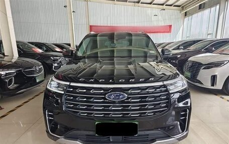 Ford Explorer VI, 2022 год, 4 200 000 рублей, 3 фотография