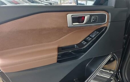 Ford Explorer VI, 2022 год, 4 200 000 рублей, 9 фотография