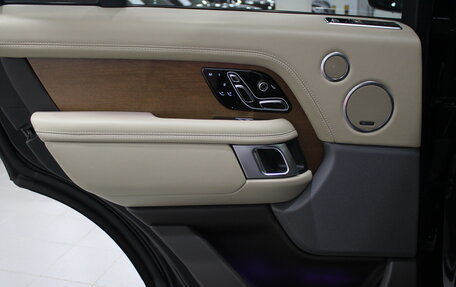 Land Rover Range Rover IV рестайлинг, 2018 год, 6 290 000 рублей, 21 фотография