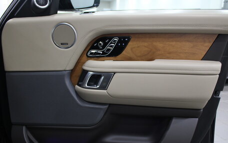 Land Rover Range Rover IV рестайлинг, 2018 год, 6 290 000 рублей, 32 фотография