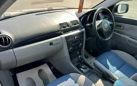 Mazda Axela, 2004 год, 649 999 рублей, 13 фотография