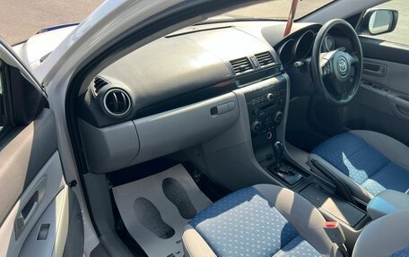 Mazda Axela, 2004 год, 649 999 рублей, 12 фотография