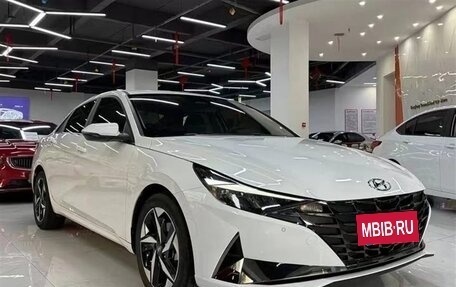Hyundai Elantra, 2021 год, 1 360 000 рублей, 3 фотография