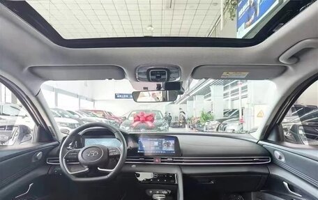 Hyundai Elantra, 2021 год, 1 360 000 рублей, 8 фотография