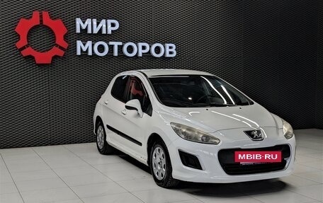 Peugeot 308 II, 2012 год, 595 000 рублей, 3 фотография