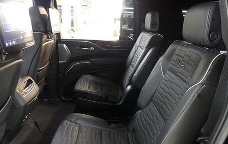 Cadillac Escalade V, 2022 год, 16 270 000 рублей, 7 фотография