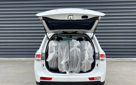 Mitsubishi Outlander III рестайлинг 3, 2013 год, 1 545 000 рублей, 12 фотография