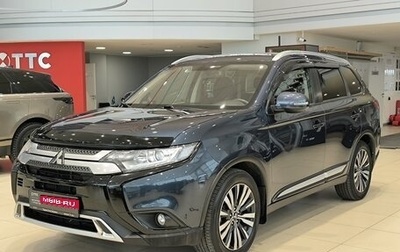 Mitsubishi Outlander III рестайлинг 3, 2020 год, 2 307 000 рублей, 1 фотография
