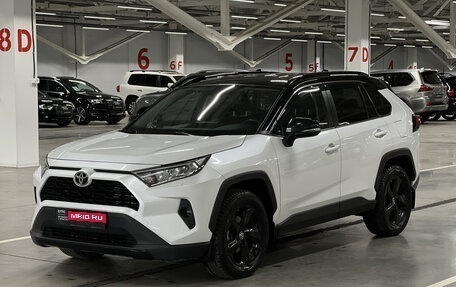 Toyota RAV4, 2021 год, 3 699 000 рублей, 1 фотография