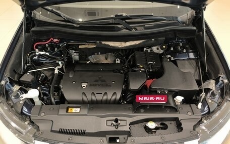 Mitsubishi Outlander III рестайлинг 3, 2020 год, 2 307 000 рублей, 9 фотография