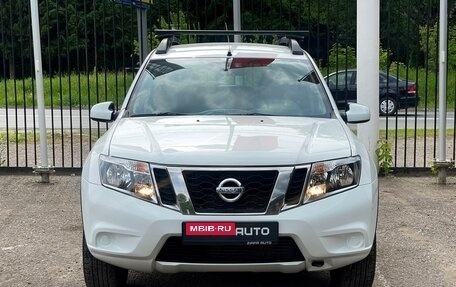 Nissan Terrano III, 2016 год, 1 349 000 рублей, 2 фотография