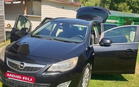 Opel Astra J, 2012 год, 850 000 рублей, 2 фотография