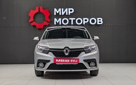 Renault Logan II, 2018 год, 670 000 рублей, 2 фотография
