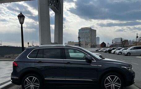 Volkswagen Tiguan II, 2021 год, 3 100 000 рублей, 2 фотография