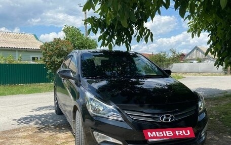 Hyundai Solaris II рестайлинг, 2014 год, 780 000 рублей, 2 фотография