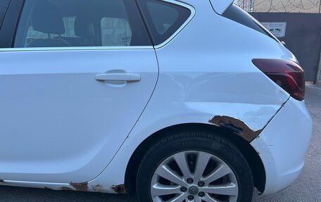Opel Astra J, 2010 год, 500 000 рублей, 9 фотография
