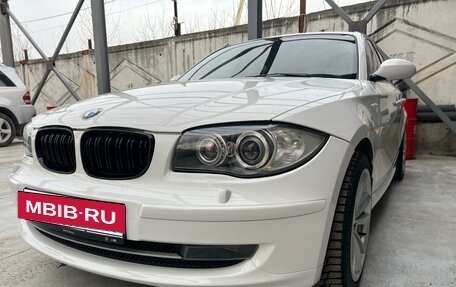 BMW 1 серия, 2008 год, 1 020 000 рублей, 2 фотография