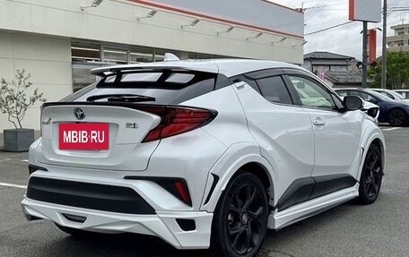 Toyota C-HR I рестайлинг, 2021 год, 1 720 000 рублей, 5 фотография