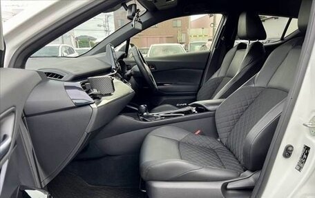 Toyota C-HR I рестайлинг, 2021 год, 1 720 000 рублей, 25 фотография
