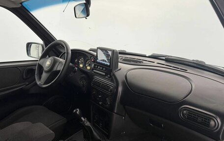 Chevrolet Niva I рестайлинг, 2017 год, 599 000 рублей, 12 фотография