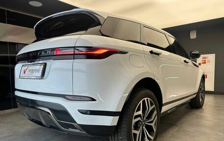 Land Rover Range Rover Evoque II, 2024 год, 5 990 000 рублей, 5 фотография