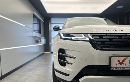 Land Rover Range Rover Evoque II, 2024 год, 5 990 000 рублей, 2 фотография
