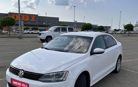 Volkswagen Jetta VI, 2013 год, 850 000 рублей, 1 фотография