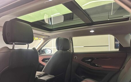 Land Rover Range Rover Evoque II, 2024 год, 5 990 000 рублей, 18 фотография