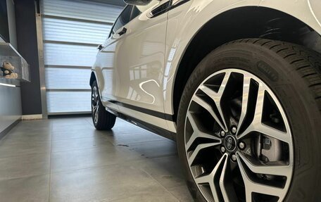 Land Rover Range Rover Evoque II, 2024 год, 5 990 000 рублей, 24 фотография