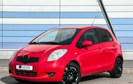Toyota Yaris III рестайлинг, 2008 год, 439 000 рублей, 1 фотография
